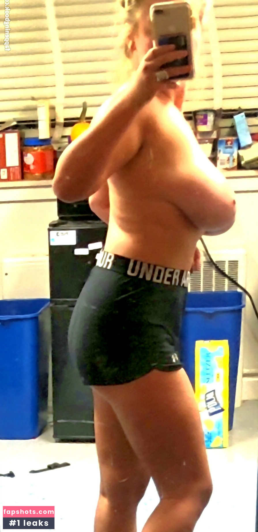 Emma Burzynski gallery photo #14