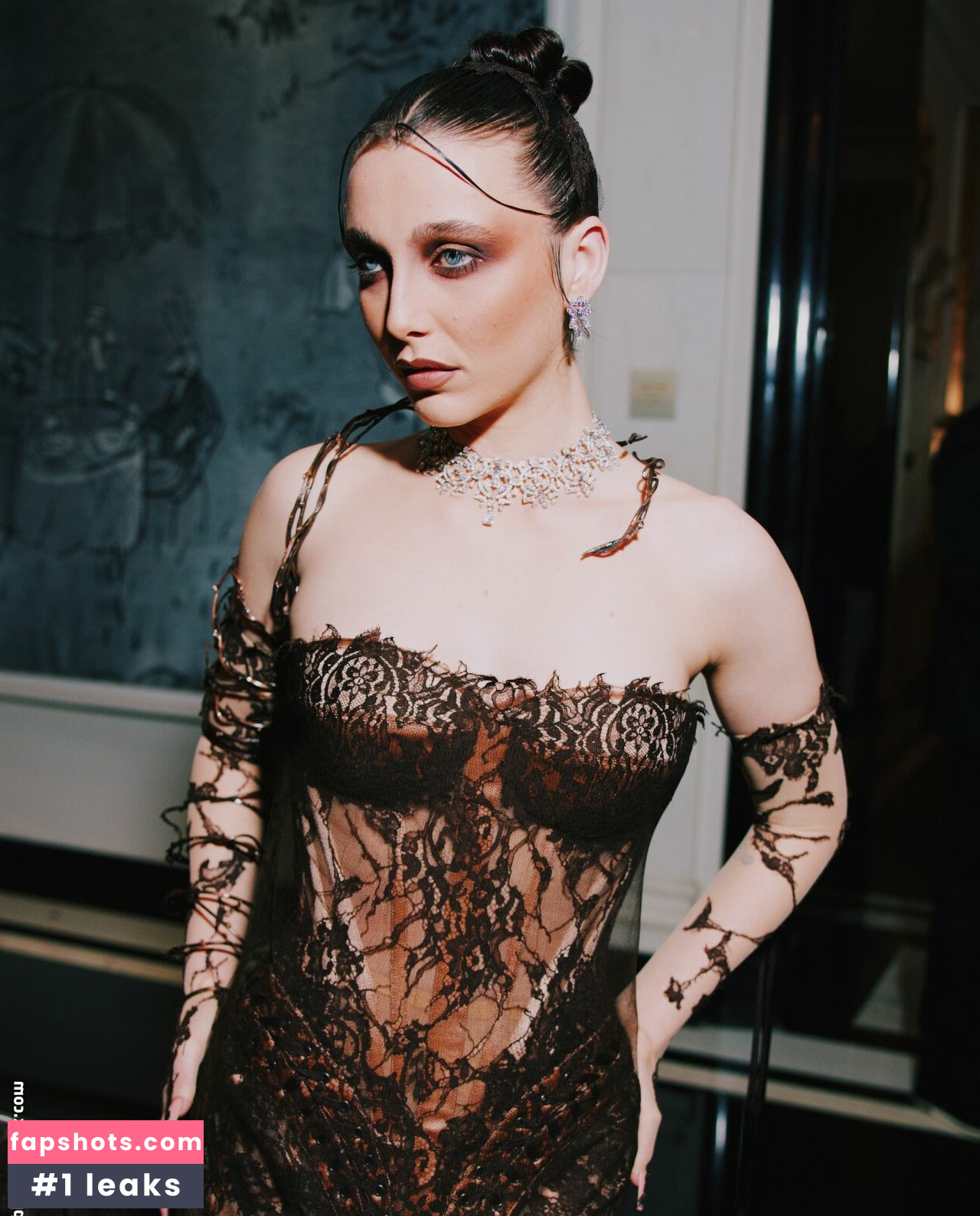 Emma Chamberlain gallery photo #111