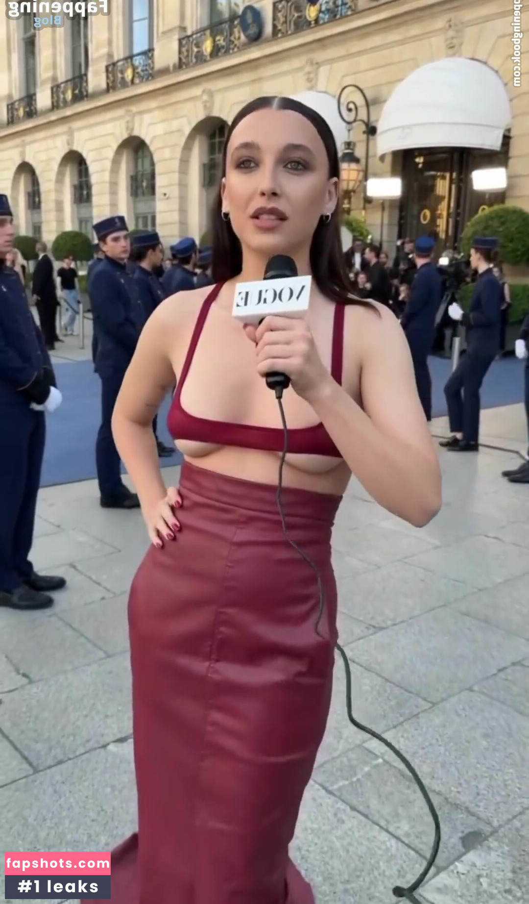 Emma Chamberlain gallery photo #117