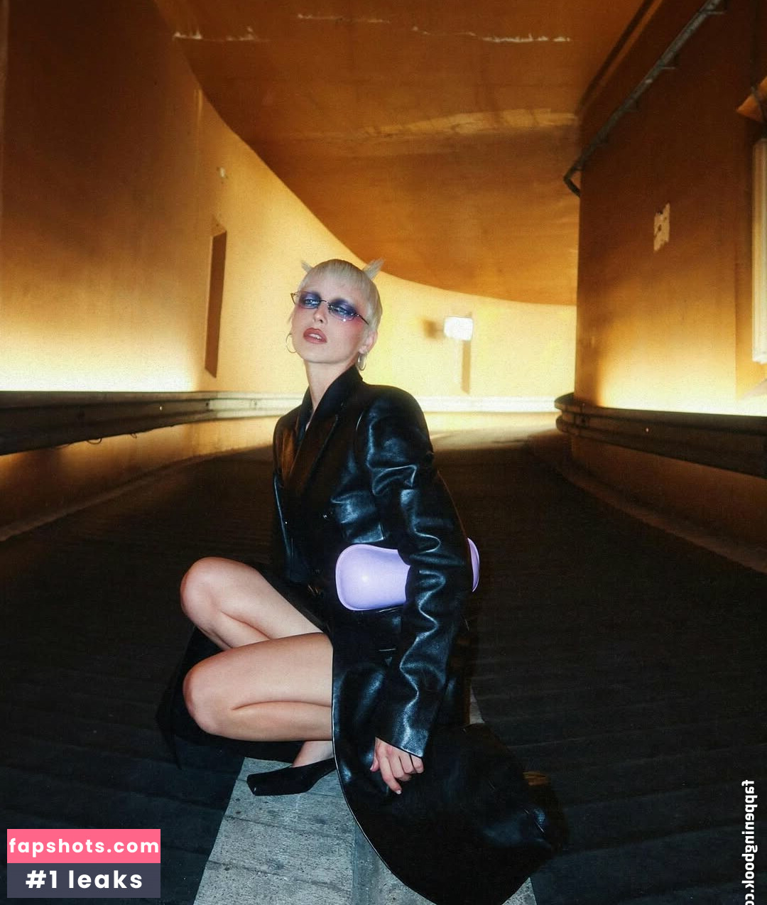 Emma Chamberlain gallery photo #20