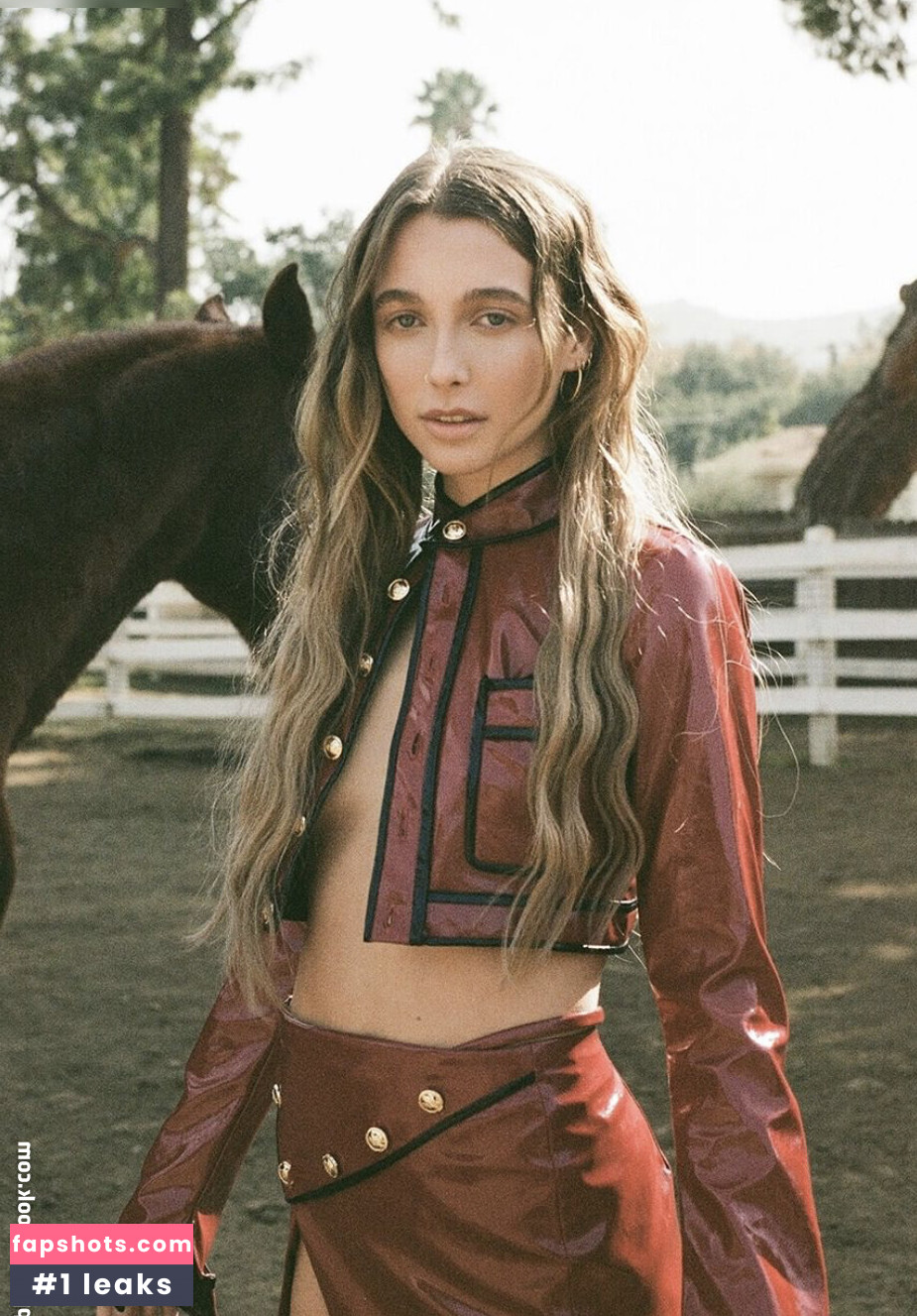 Emma Chamberlain gallery photo #64