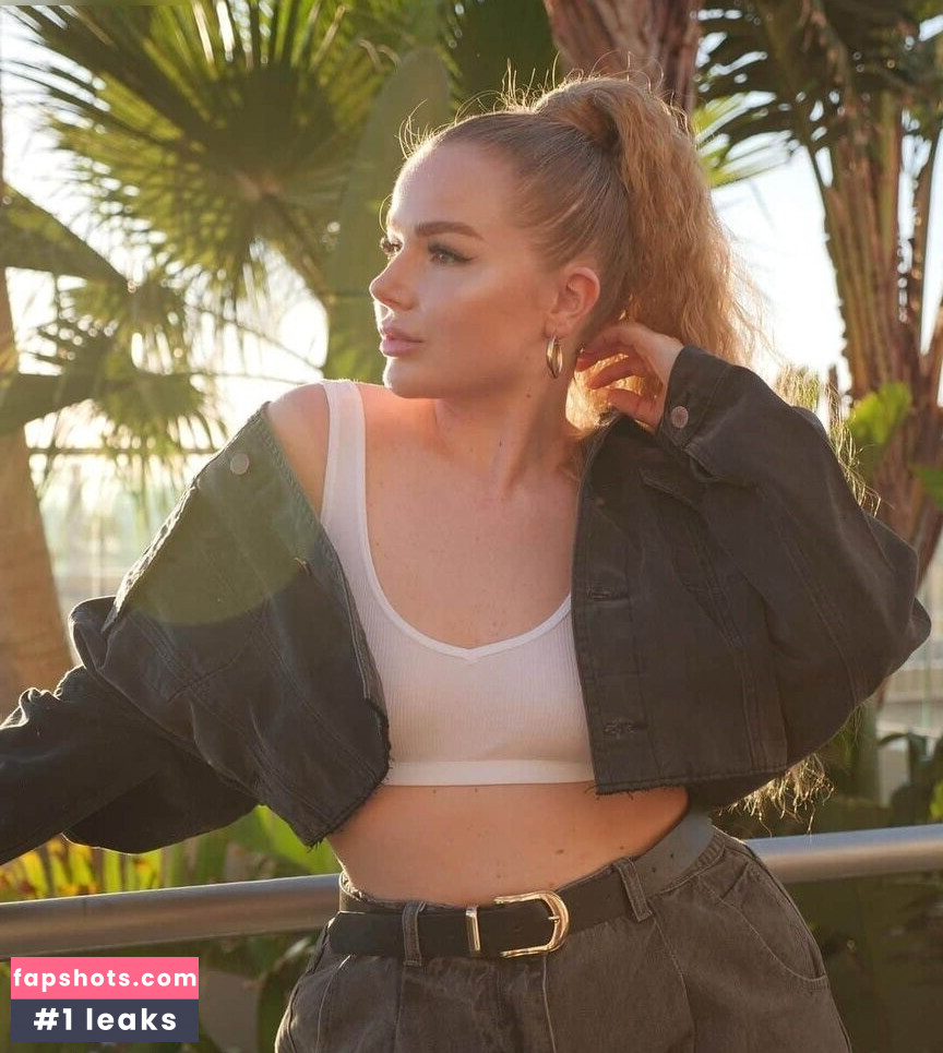 Emma Christina gallery photo #62