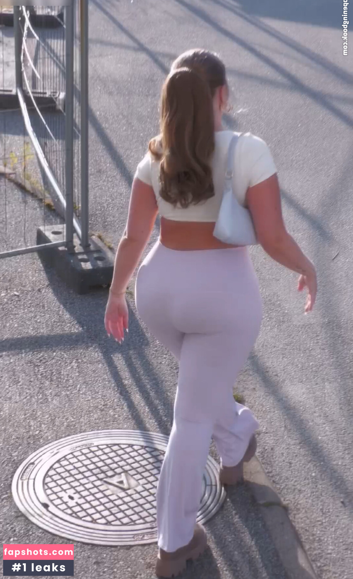 Emma Christina gallery photo #8