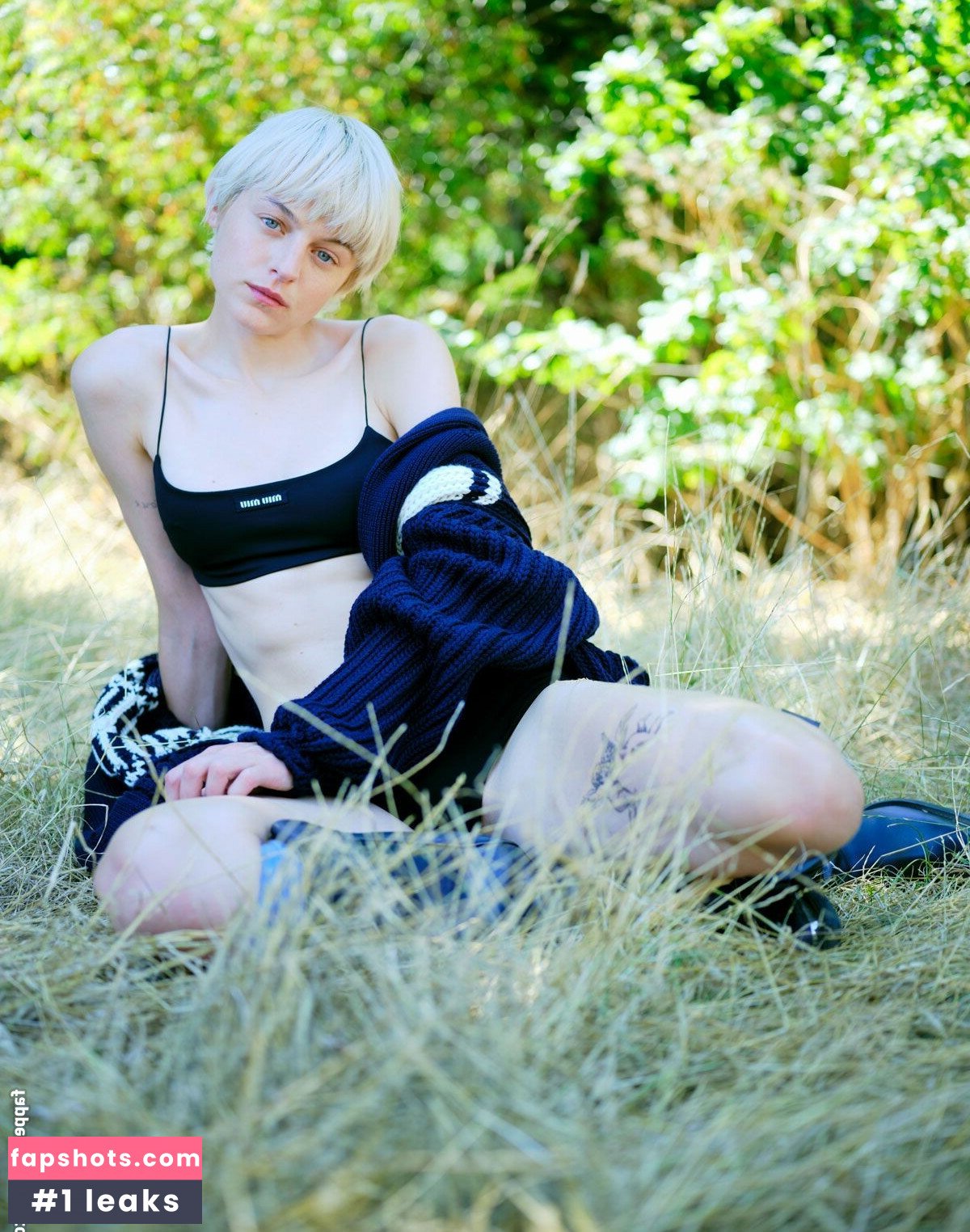 Emma Corrin Nude Leaks OnlyFans Photos #112 - Fapshots