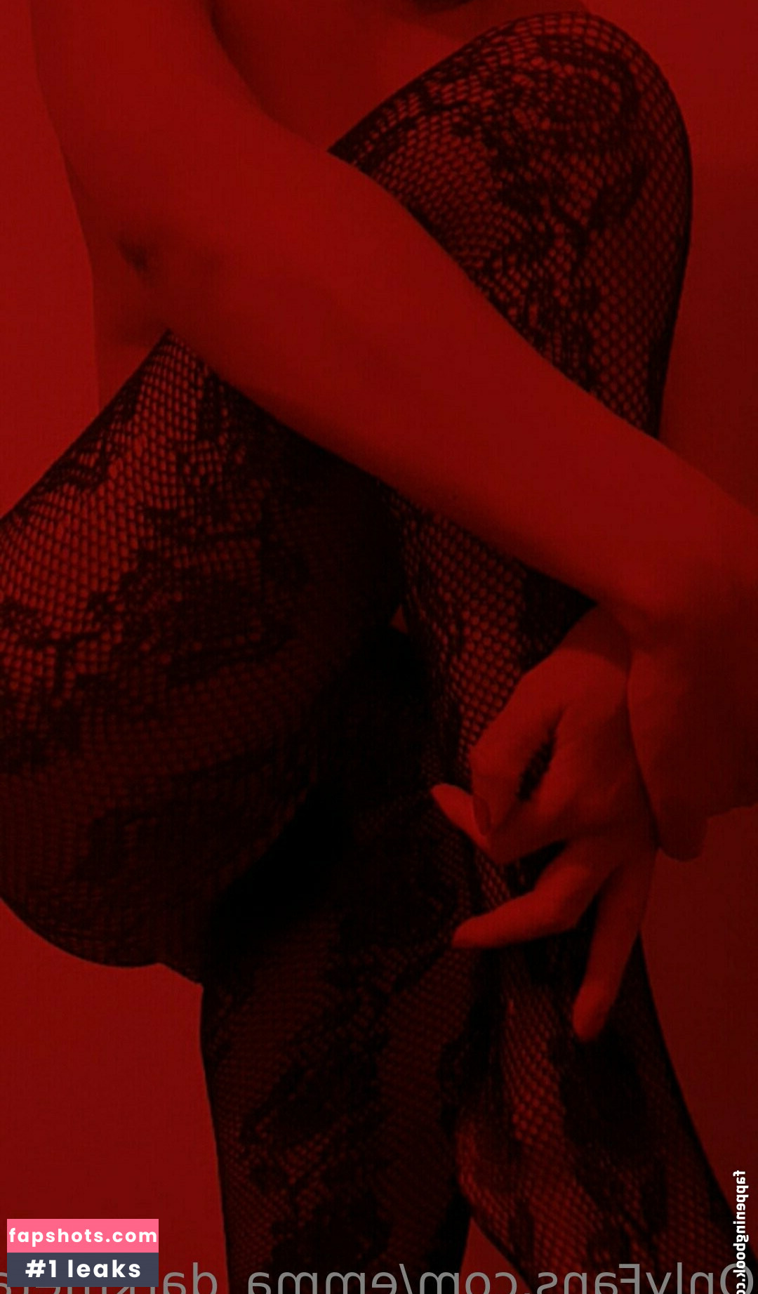 emma_darkmetal nude babe gallery