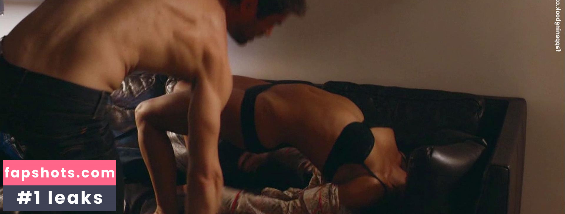 Emma de Caunes gallery photo #33