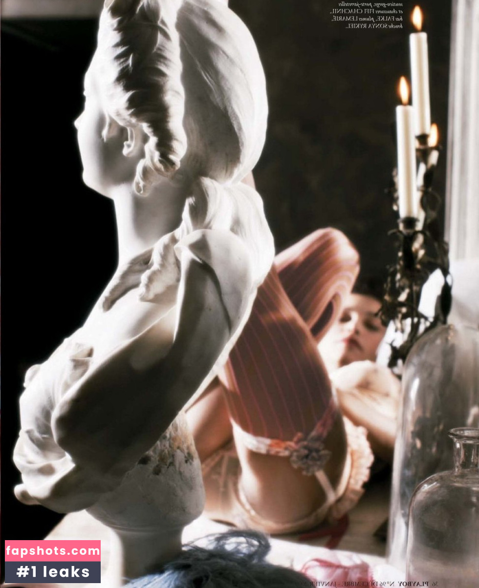 Emma de Caunes gallery photo #70