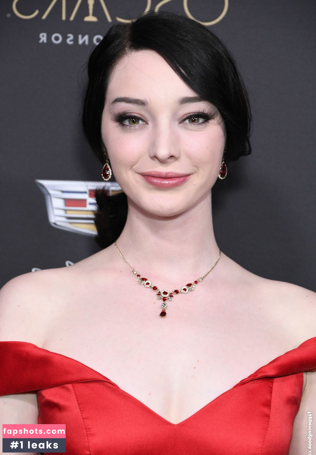 Emma Dumont Filtración Desnuda OnlyFans Foto #24 - Fapshots
