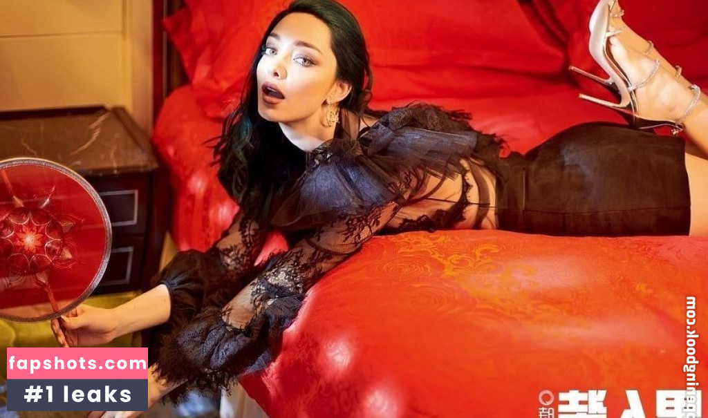 Emma Dumont Filtración Desnuda OnlyFans Foto #40 - Fapshots