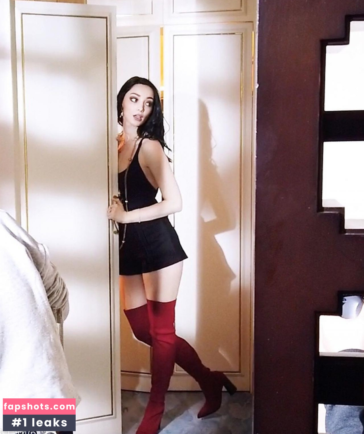 Emma Dumont Filtración Desnuda OnlyFans Foto #48 - Fapshots