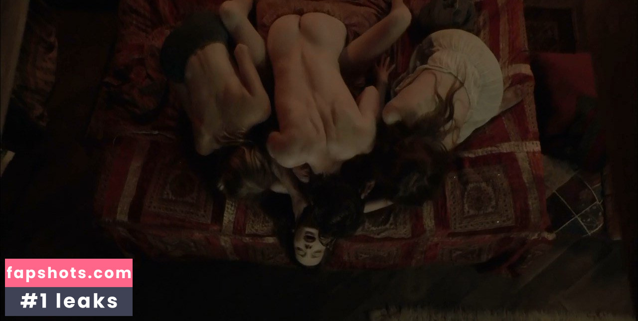 Emma Dumont Filtración Desnuda OnlyFans Foto #61 - Fapshots