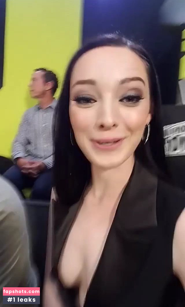 Emma Dumont Filtración Desnuda OnlyFans Foto #75 - Fapshots