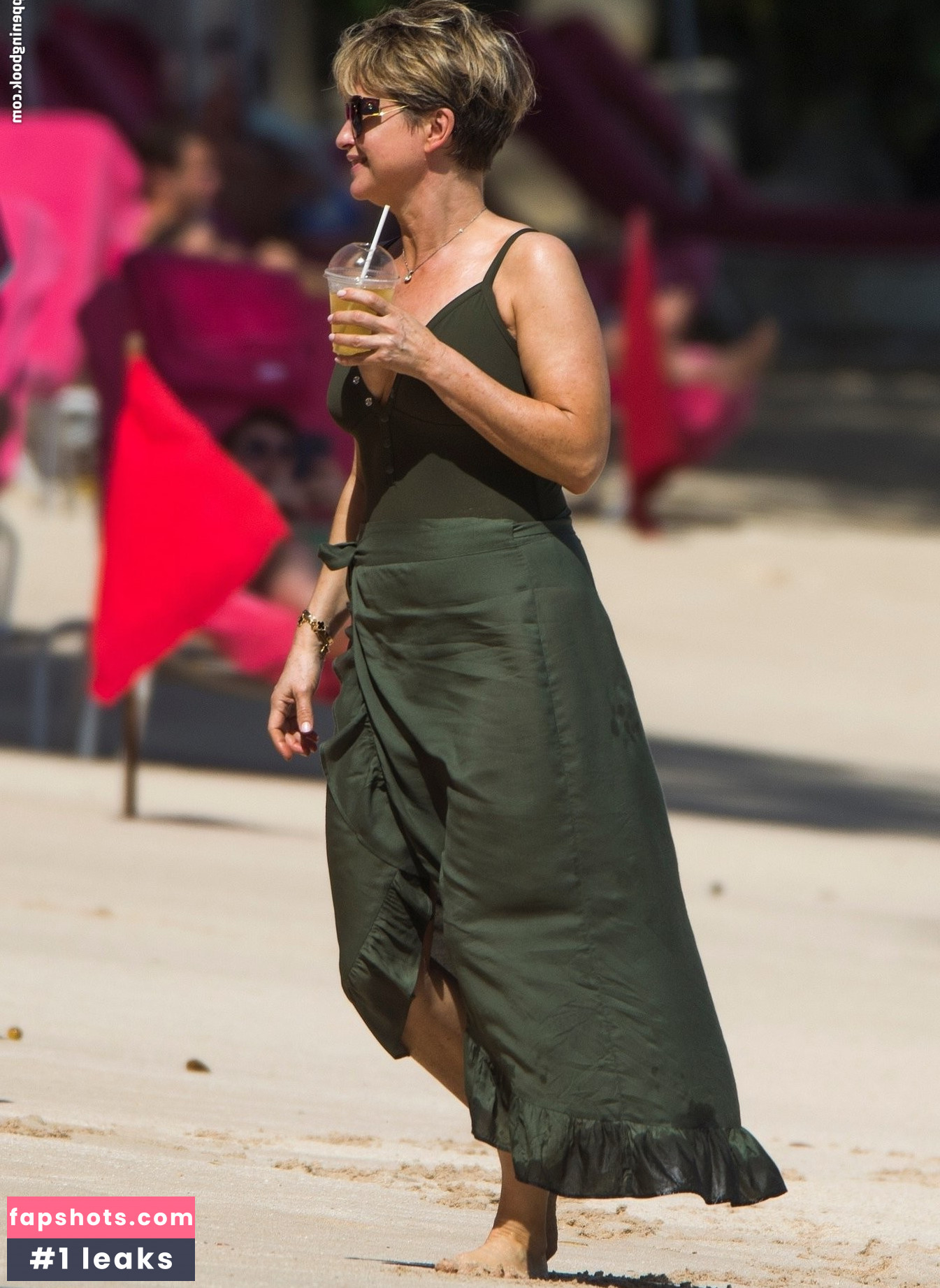 Emma Forbes gallery photo #45