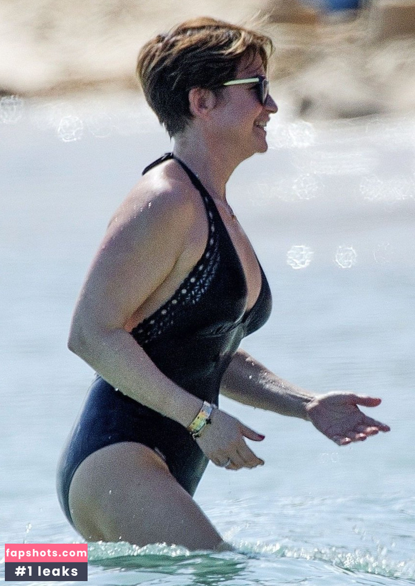 Emma Forbes gallery photo #53