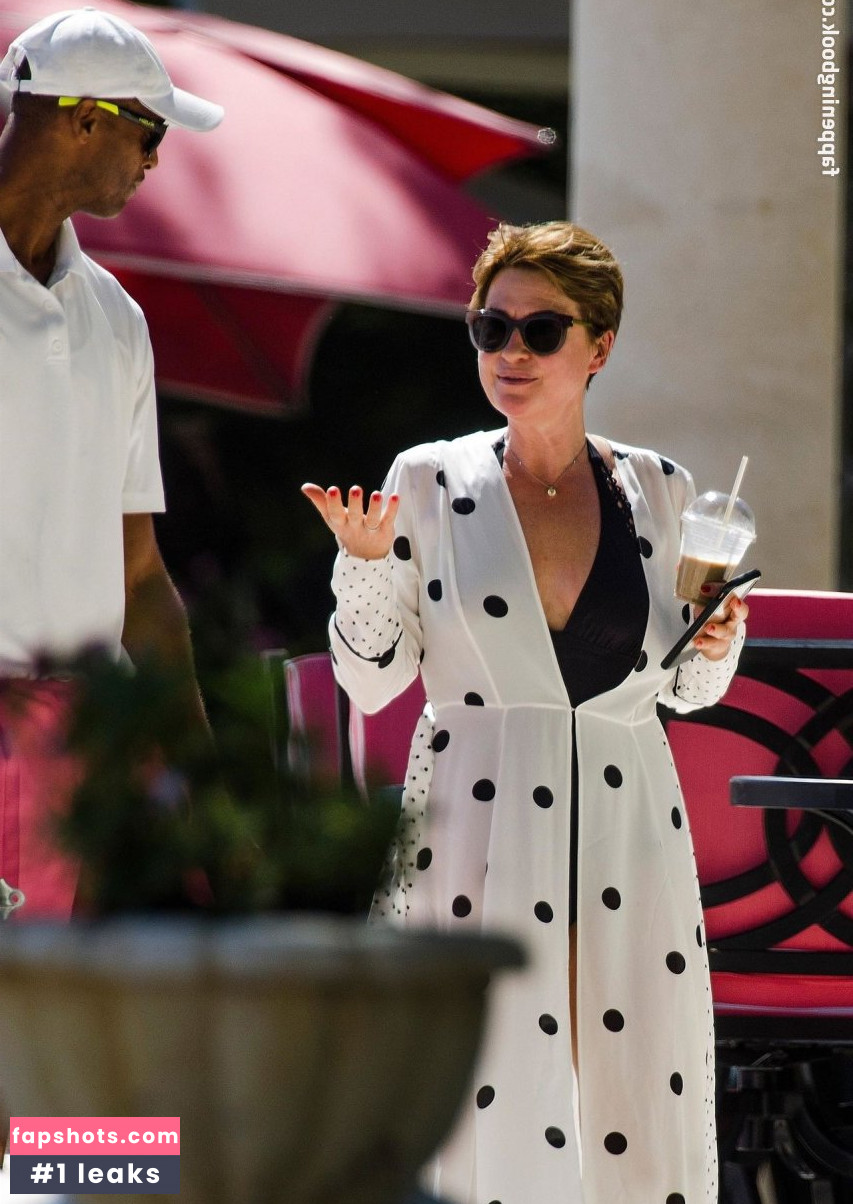 Emma Forbes gallery photo #55