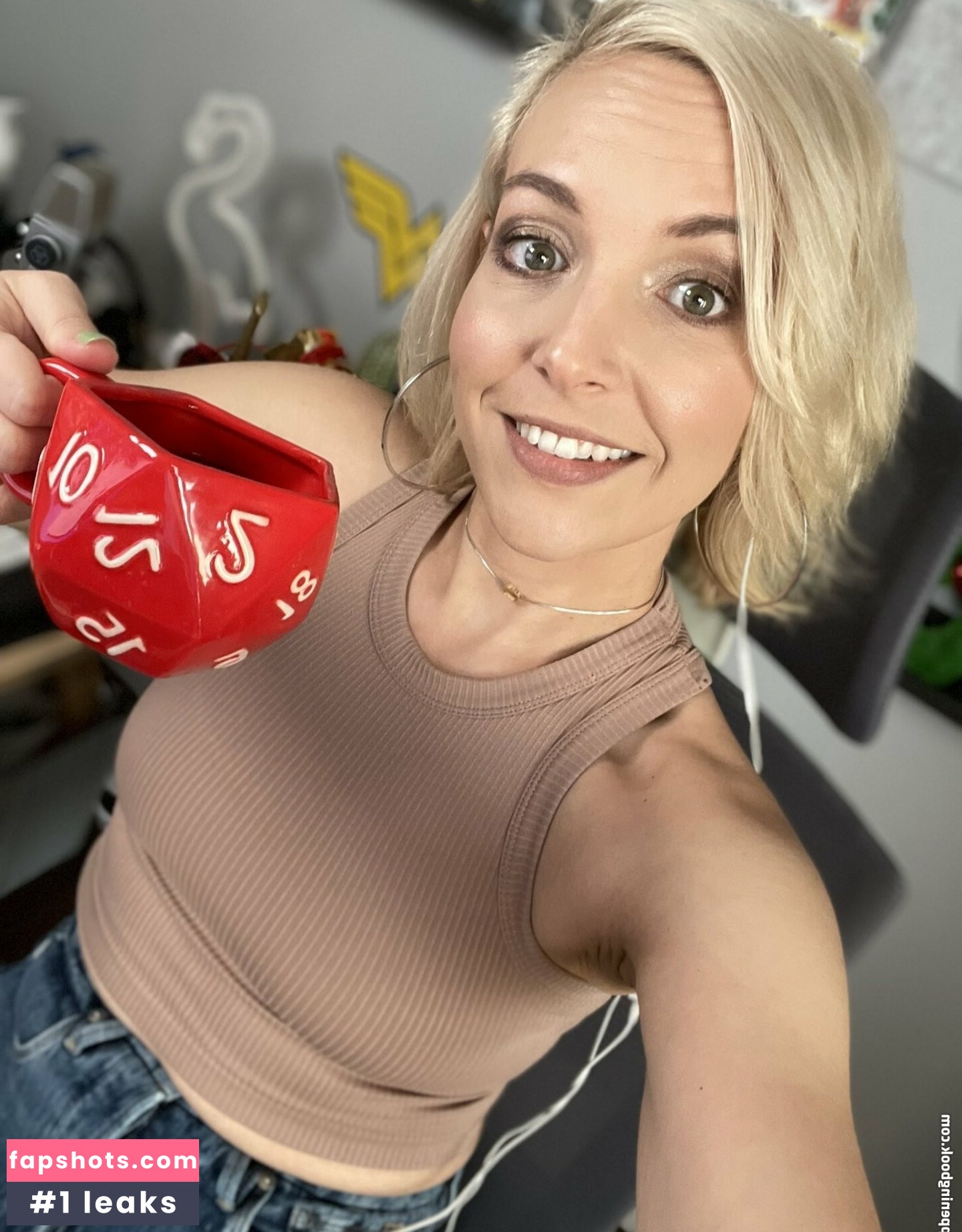 Emma Fyffe gallery photo #11