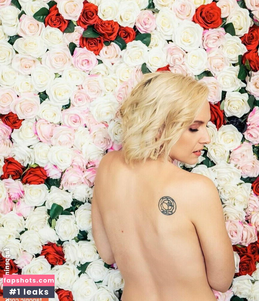 Emma Fyffe gallery photo #9