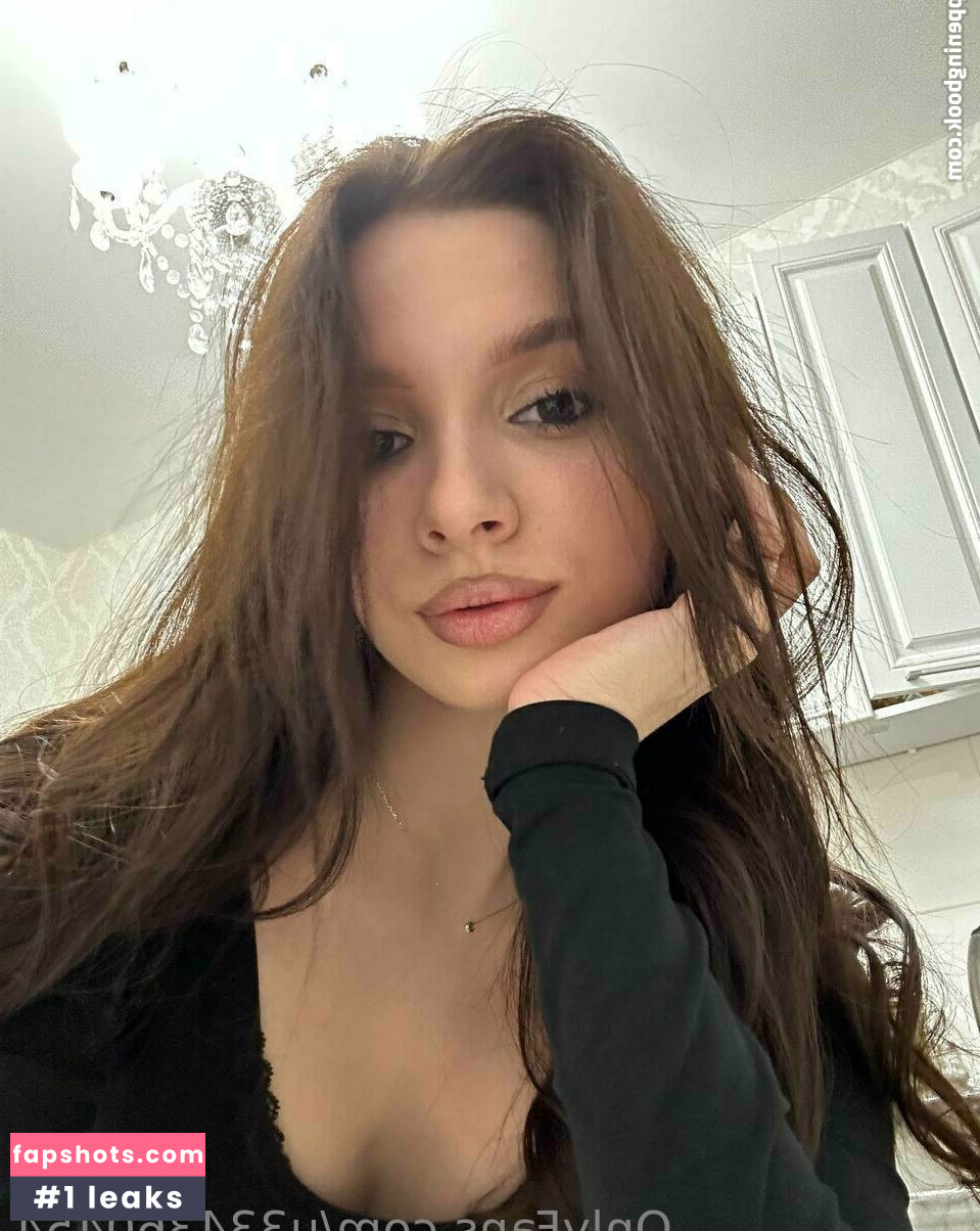 emma_gucci gallery photo #8