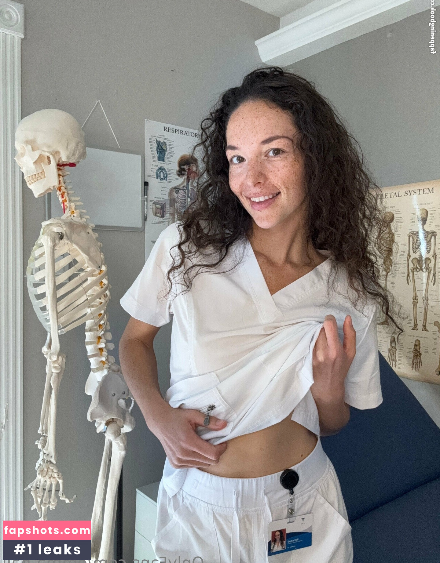 emma-hall gallery photo #16