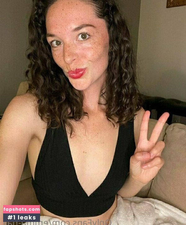 emma-hall gallery photo #29