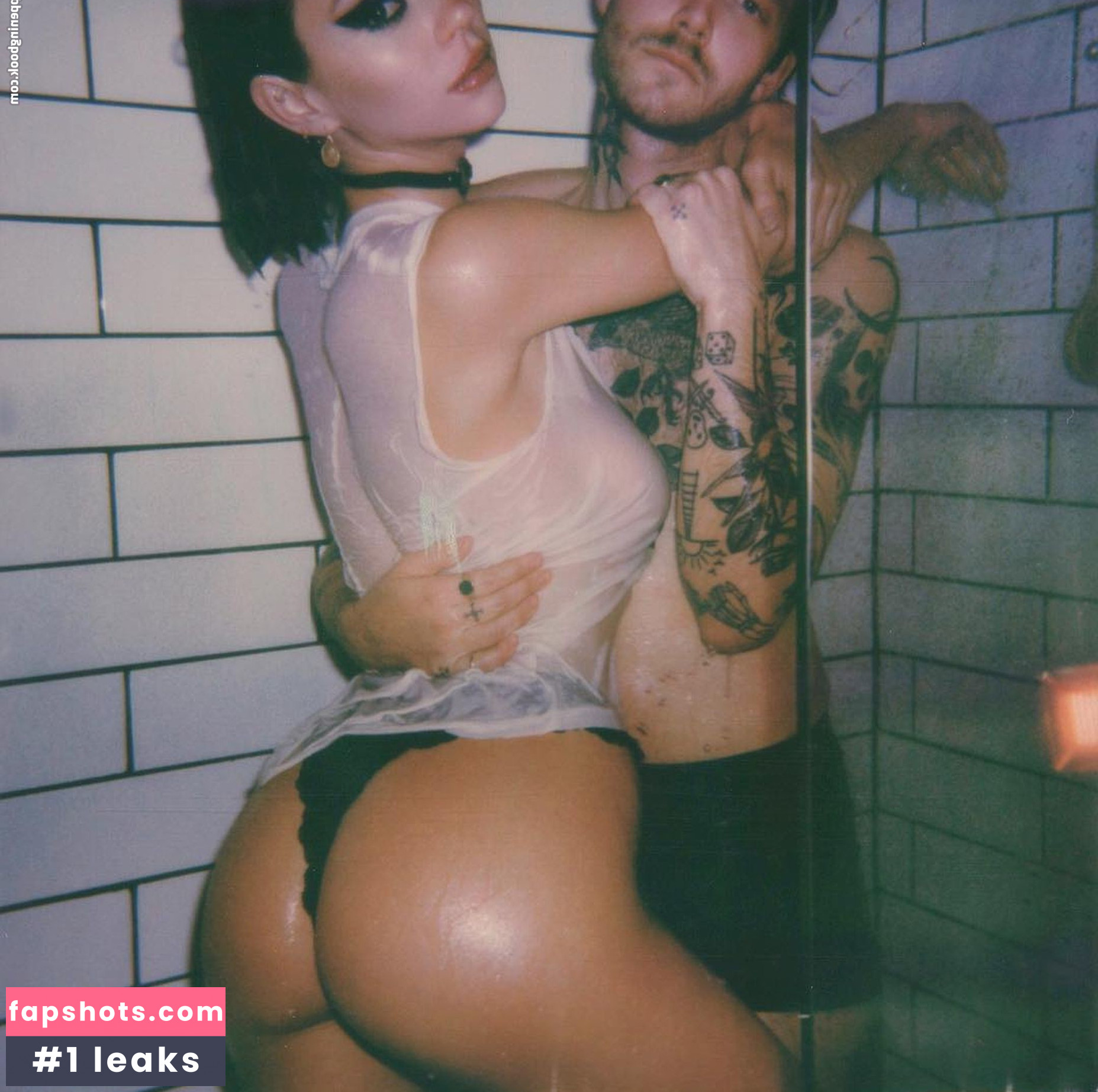 Emma Holley gallery photo #44