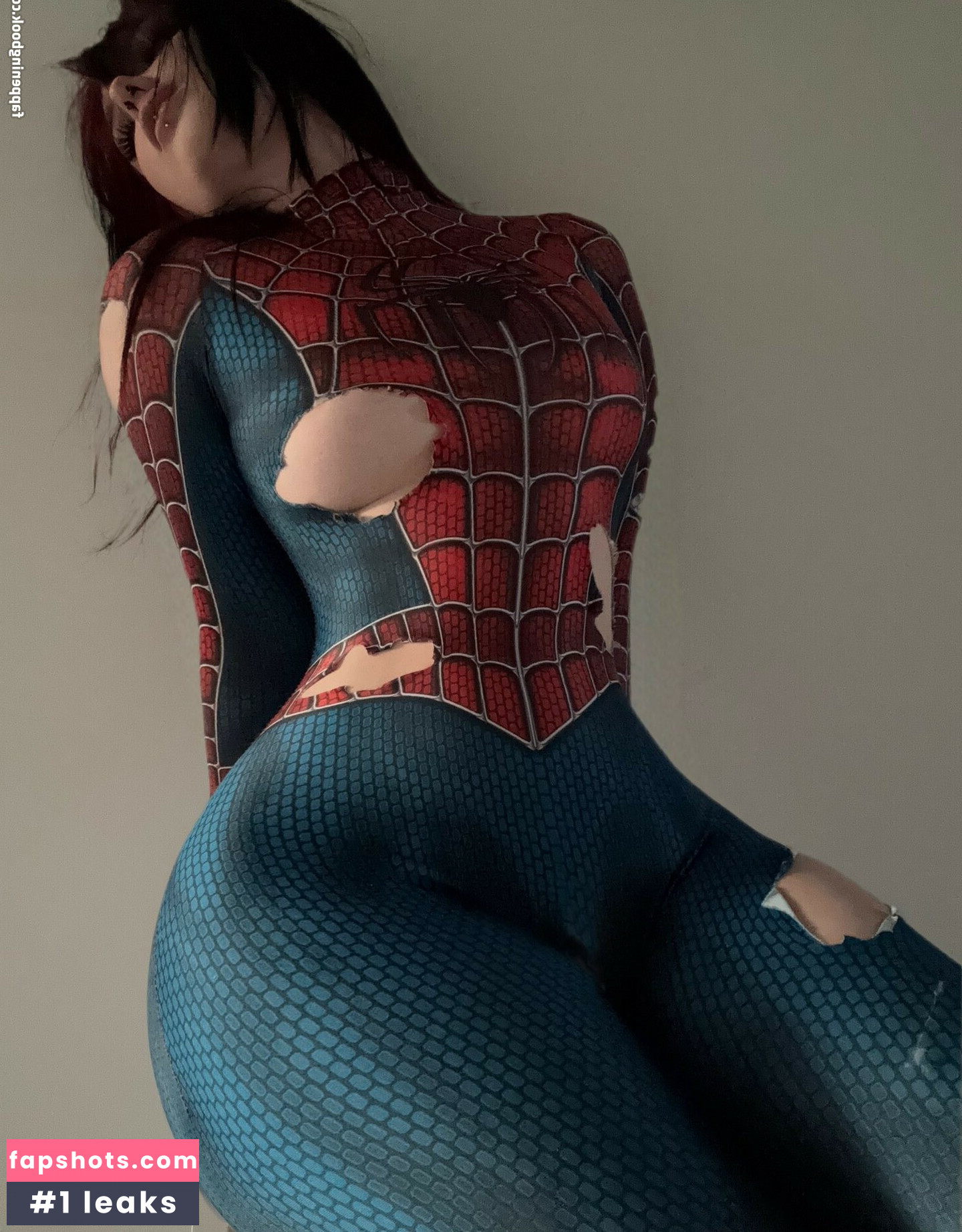 Emma Karlsen gallery photo #6