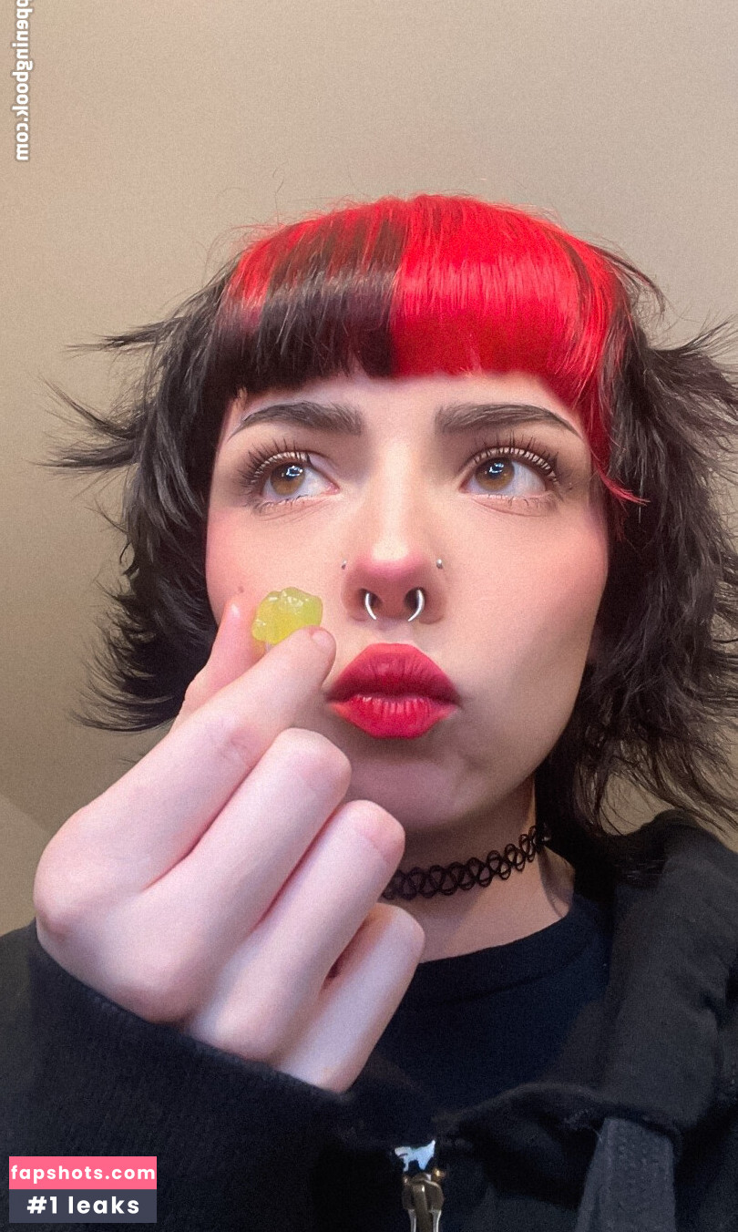 Emma Langevin gallery photo #159