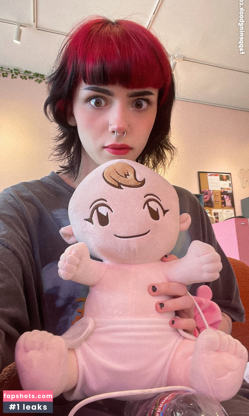 Emma Langevin gallery photo #168