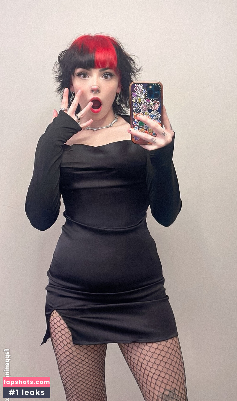 Emma Langevin gallery photo #268