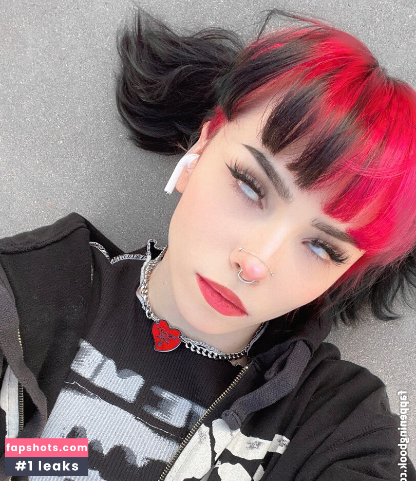 Emma Langevin gallery photo #270