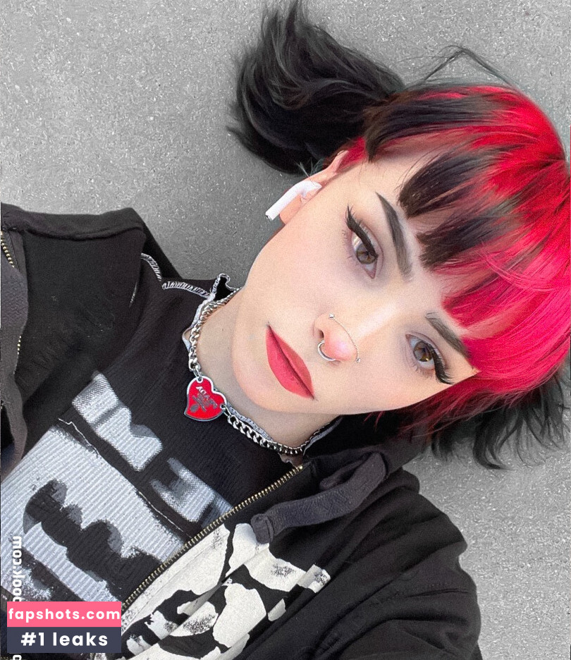 Emma Langevin gallery photo #271