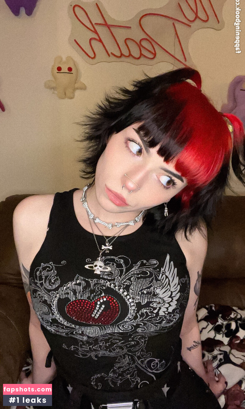 Emma Langevin gallery photo #274