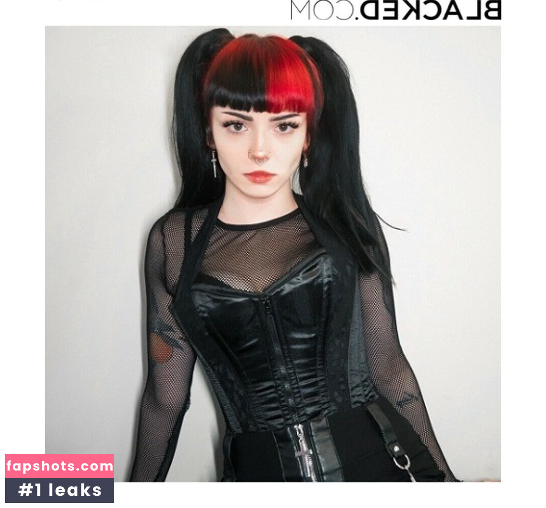 Emma Langevin gallery photo #305