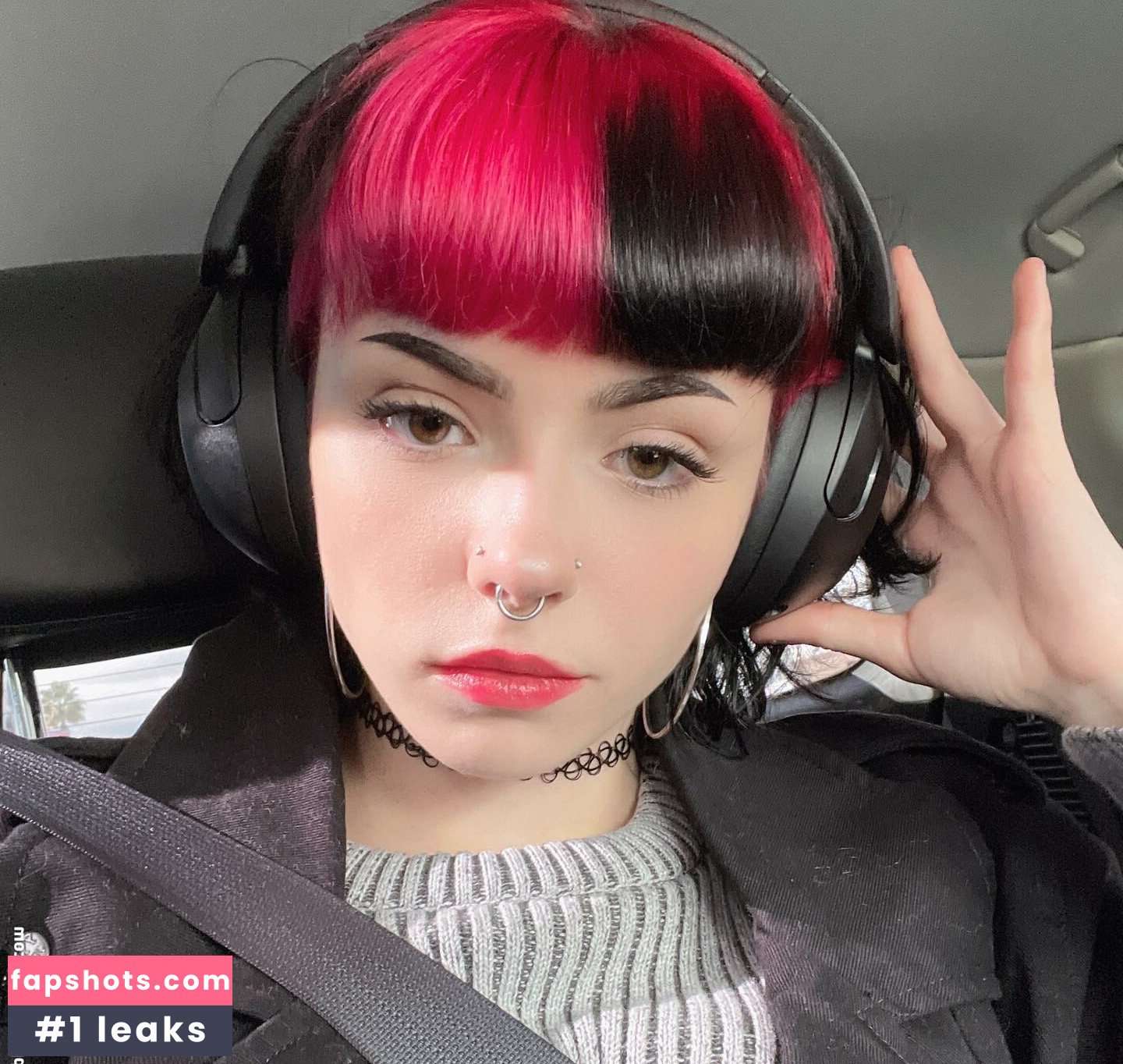 Emma Langevin gallery photo #310