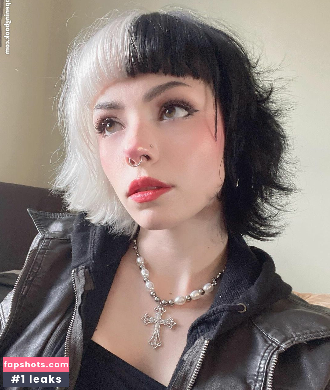 Emma Langevin gallery photo #317