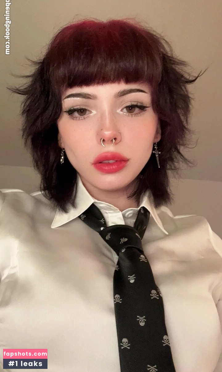 Emma Langevin gallery photo #60