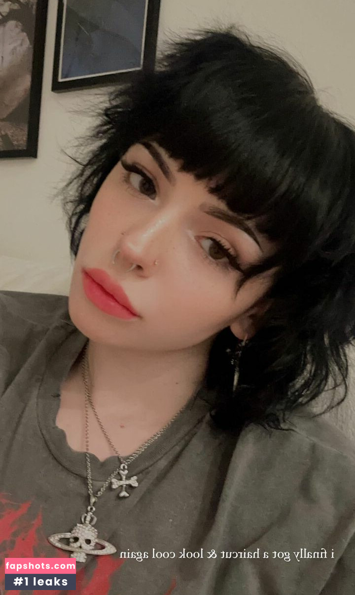 Emma Langevin gallery photo #99