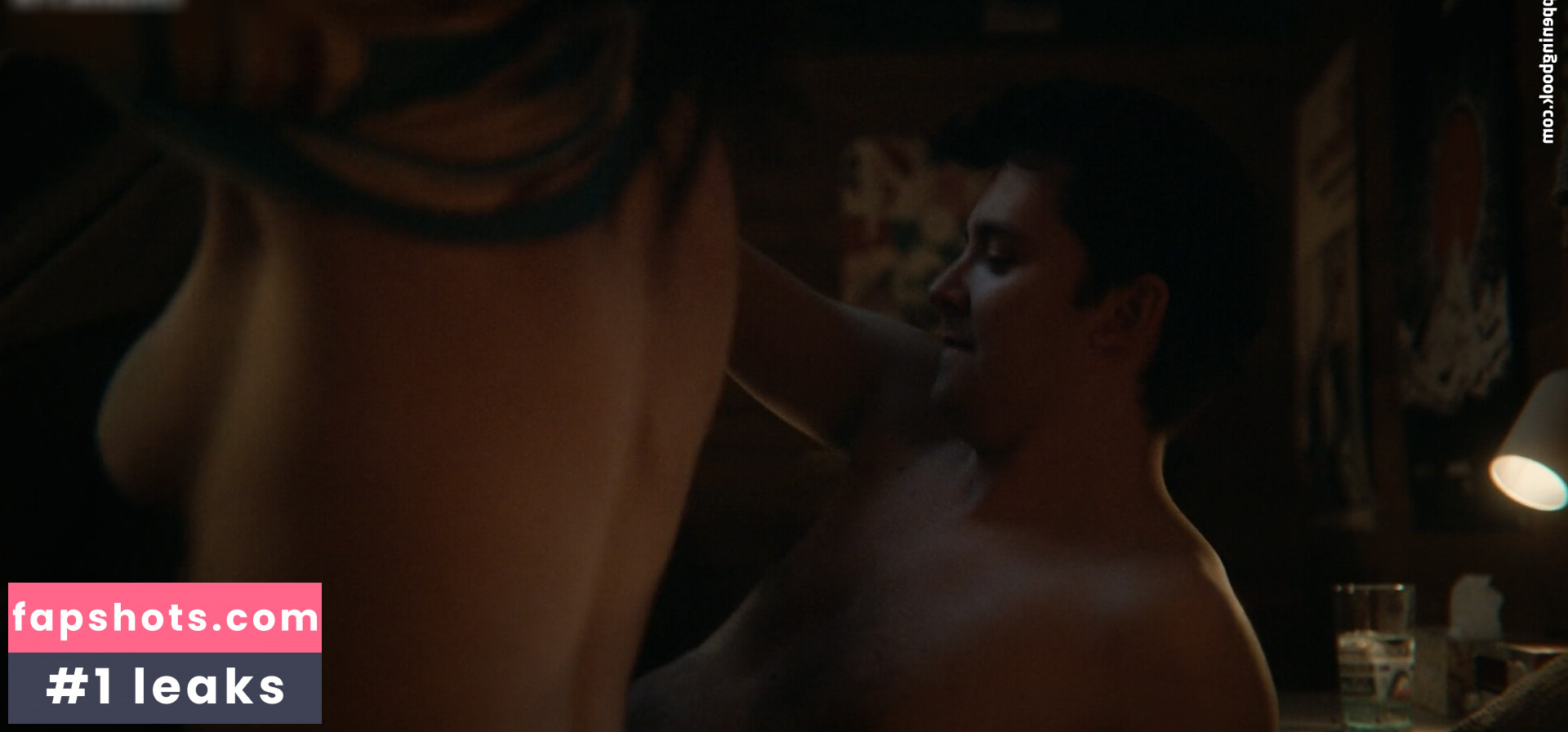 Emma Mackey gallery photo #17