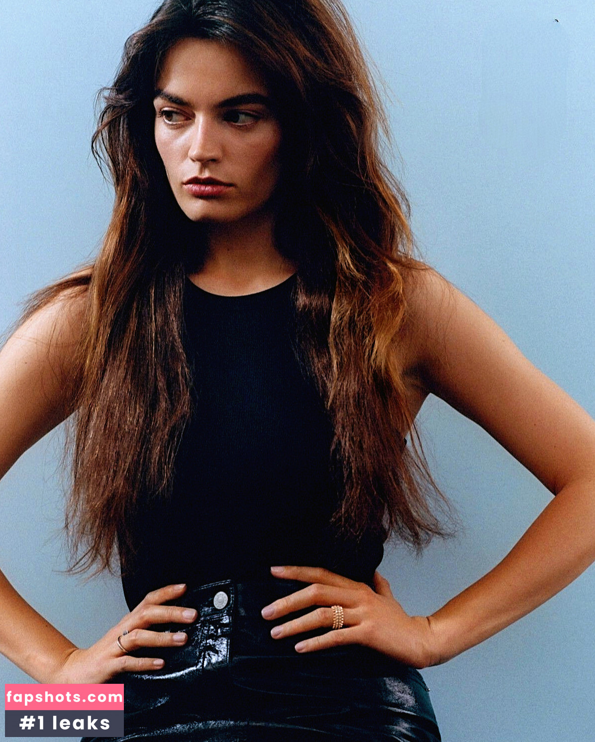 Emma Mackey gallery photo #46