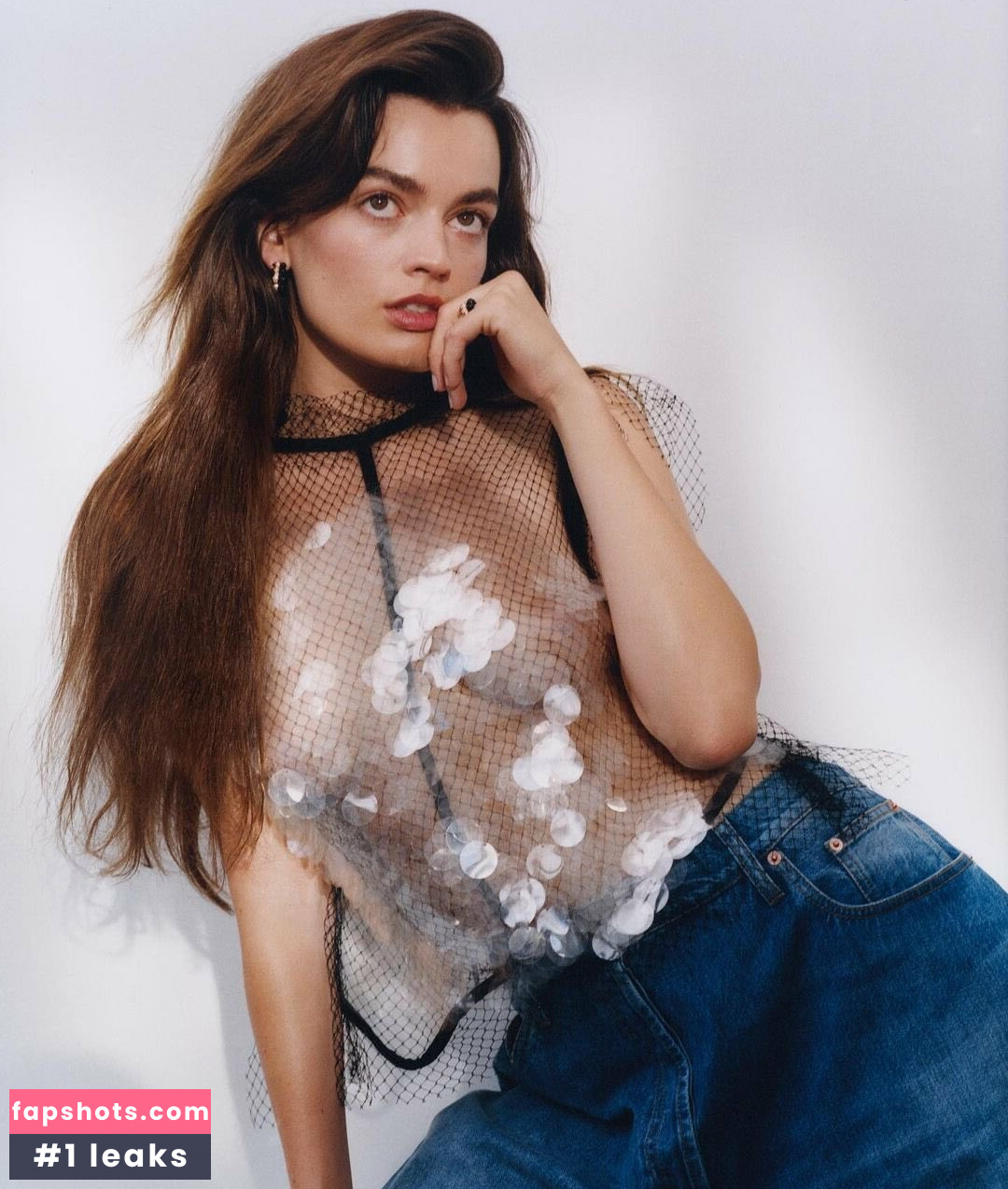 Emma Mackey gallery photo #51