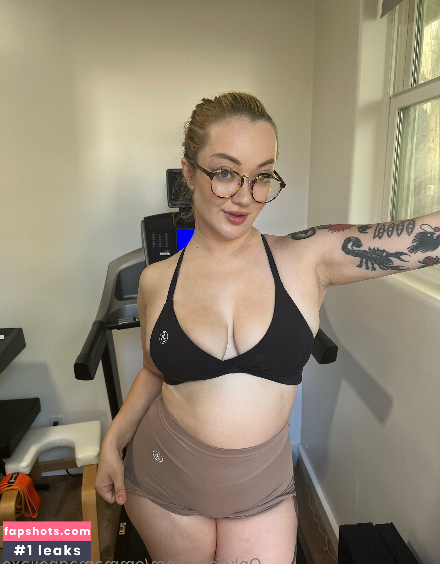 Emma Magnolia gallery photo #18