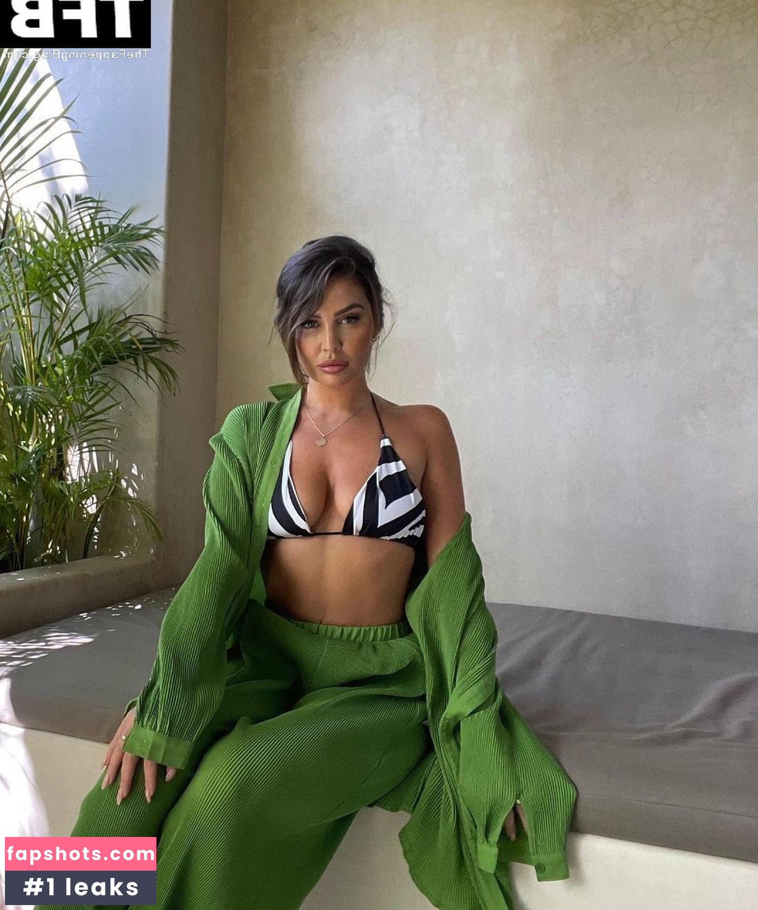 Emma Milton gallery photo #14