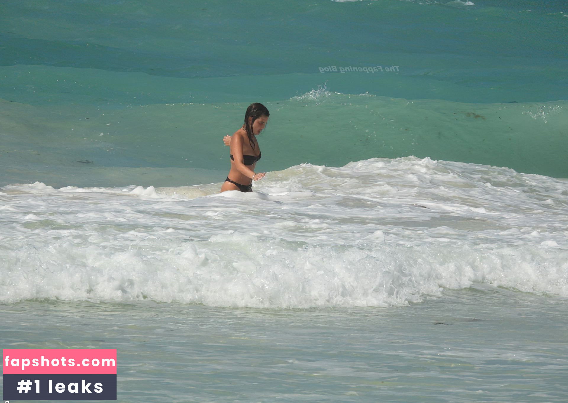 Emma Milton gallery photo #35