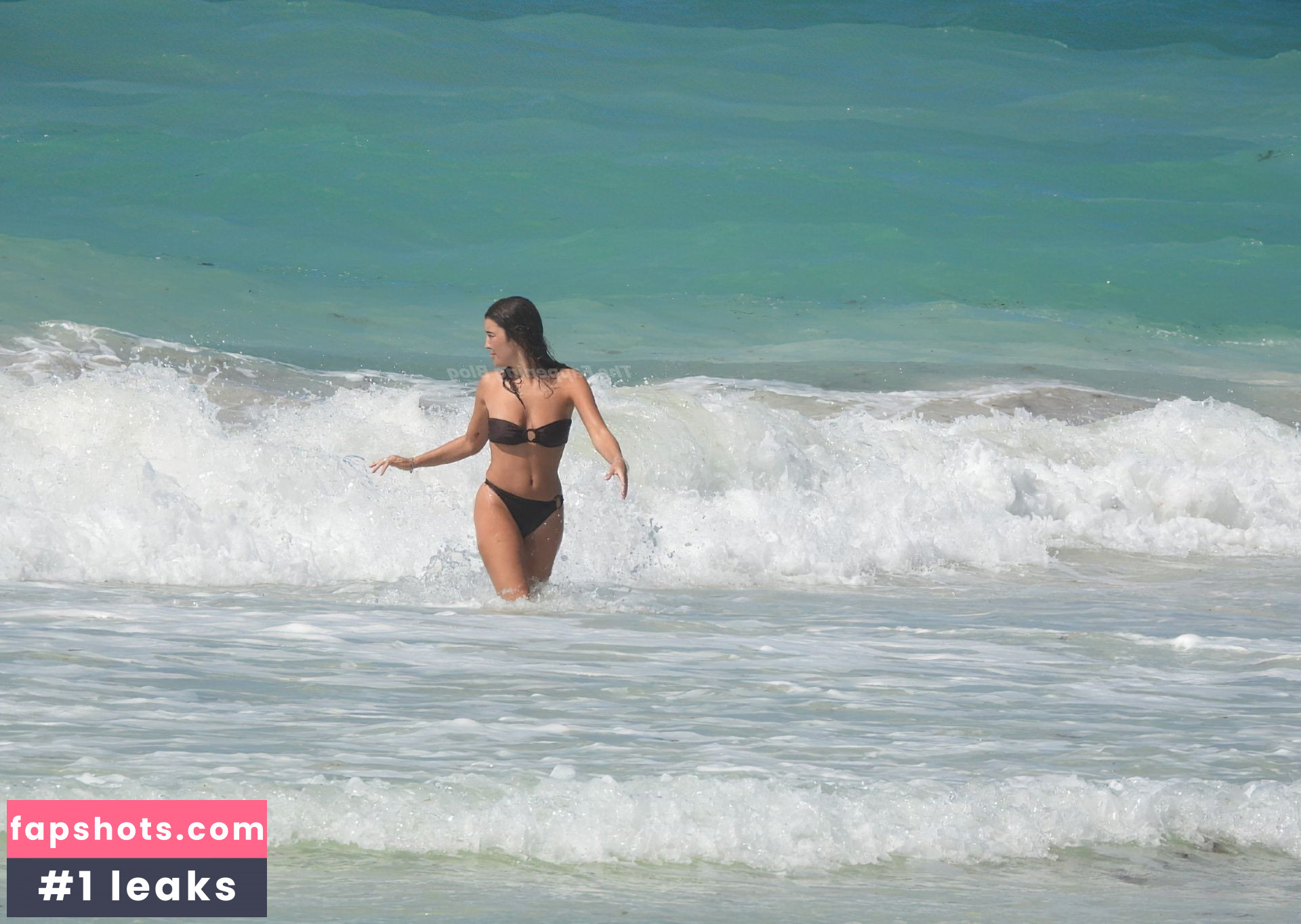 Emma Milton gallery photo #38