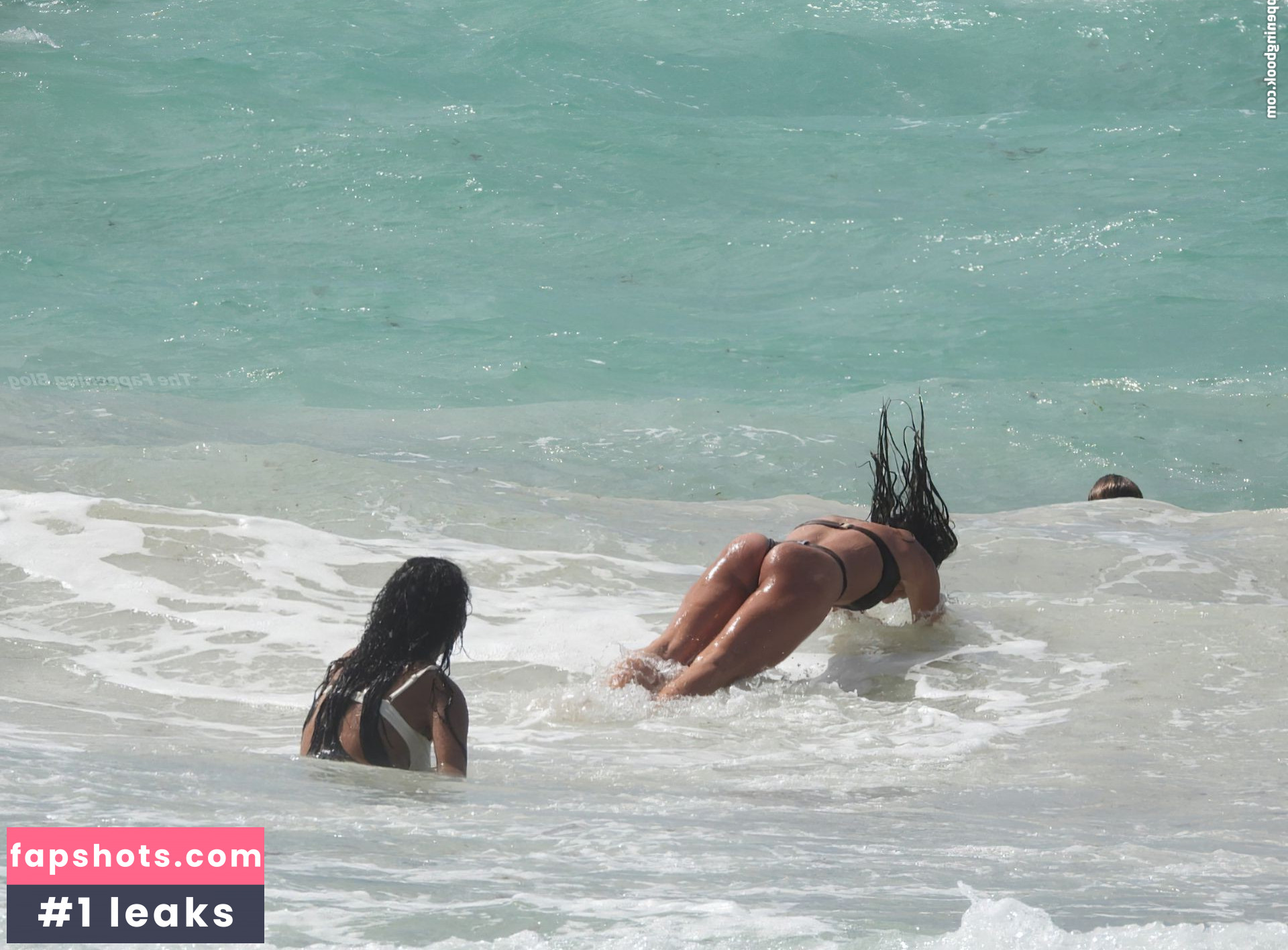 Emma Milton gallery photo #44