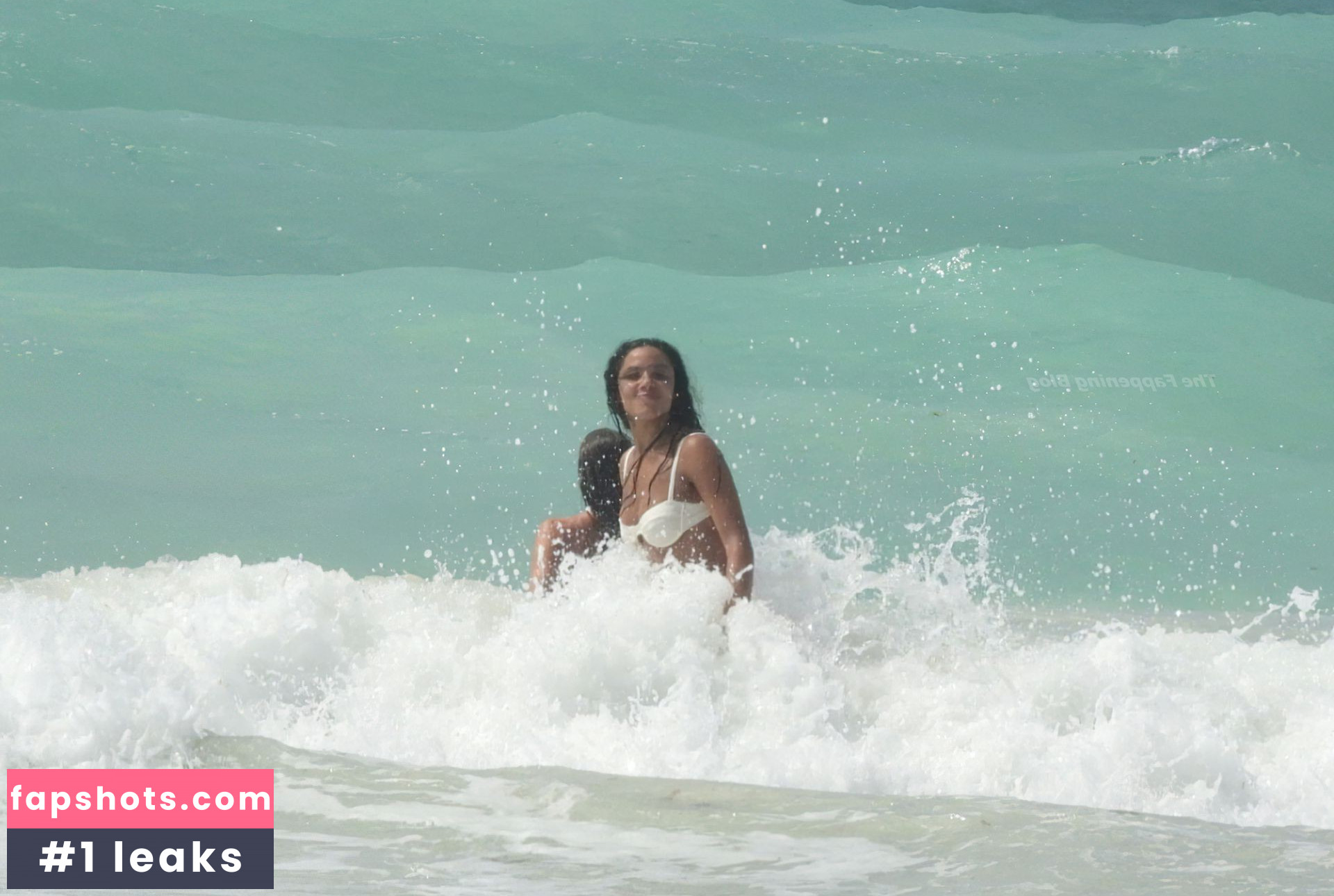 Emma Milton gallery photo #50