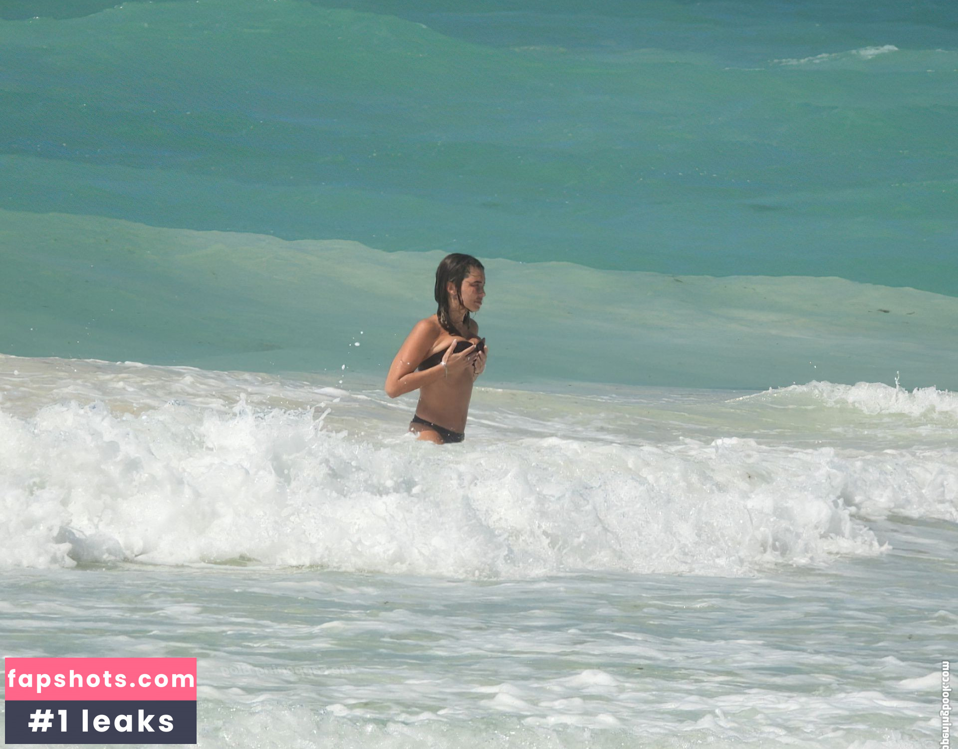 Emma Milton gallery photo #55