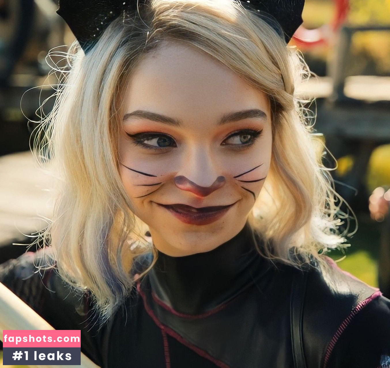 Emma Myers gallery photo #195