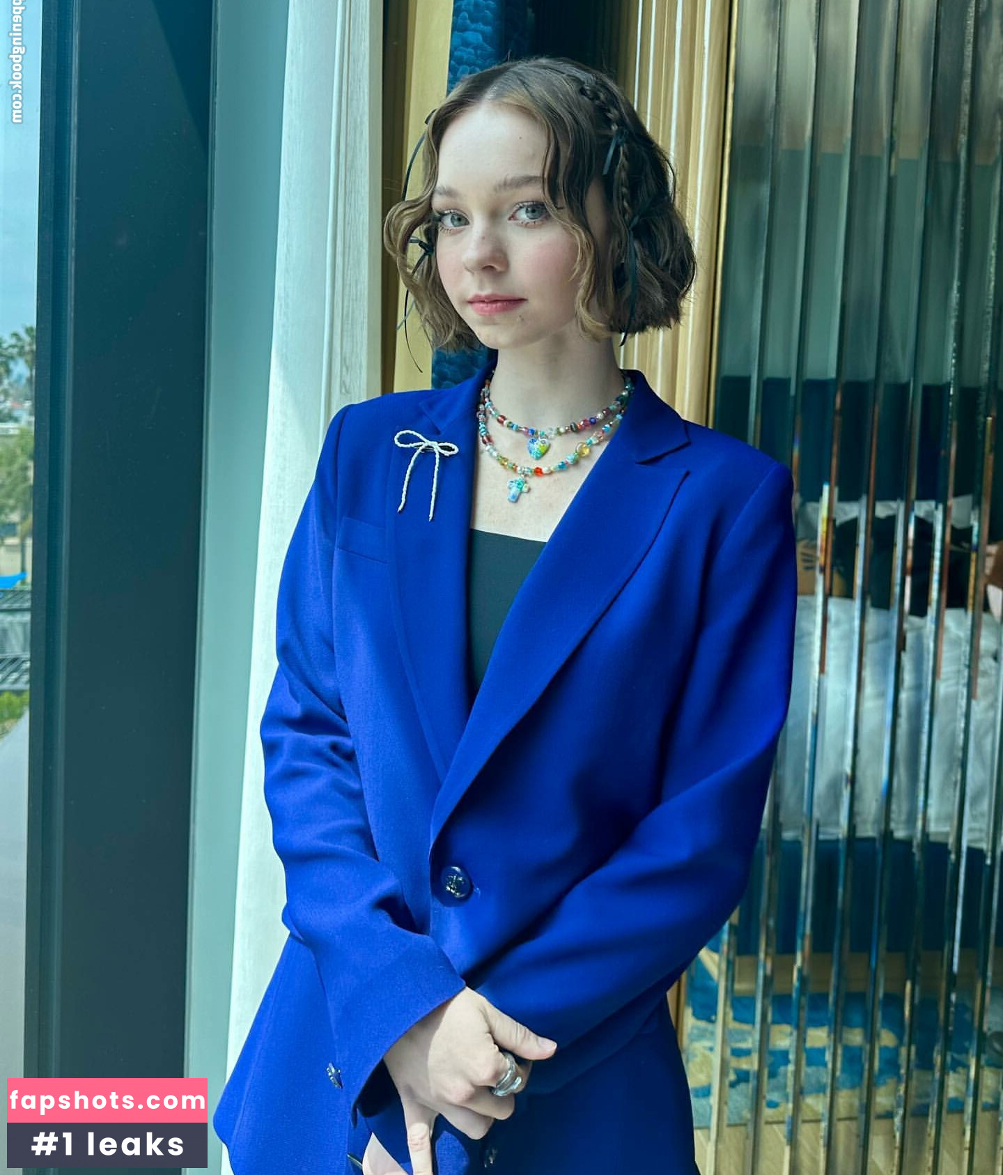 Emma Myers gallery photo #225