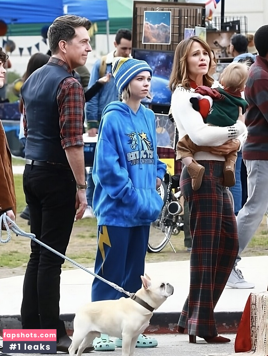 Emma Myers gallery photo #242